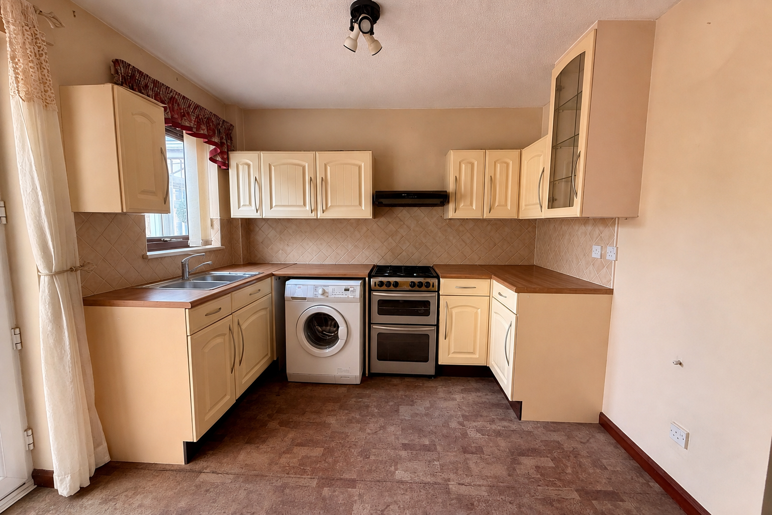 Semi Detached House in Grantham
