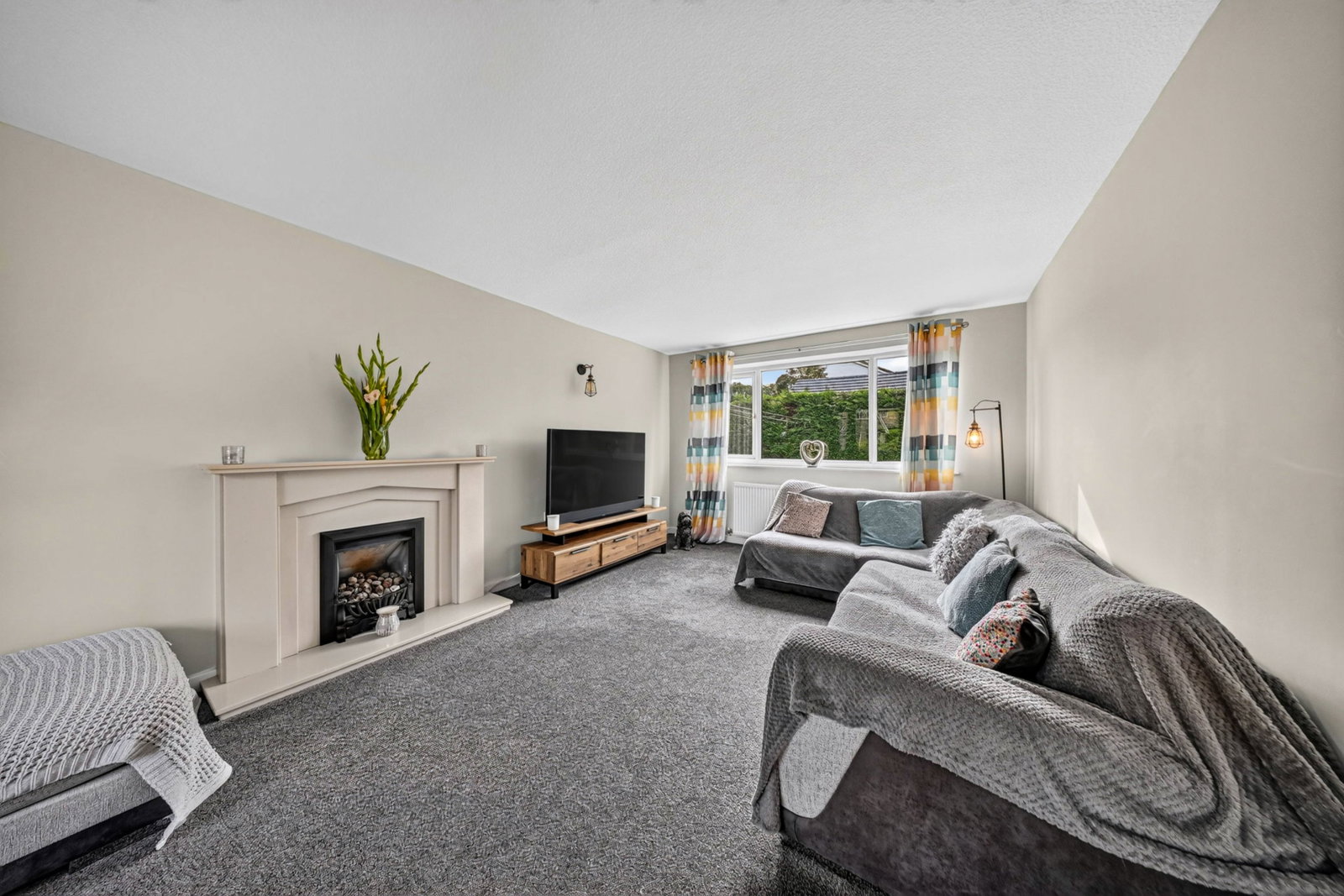 Detached House for sale in Burnley, Walk Mill Place, Cliviger, Burnley, BB10 4UB, 1725 m²
