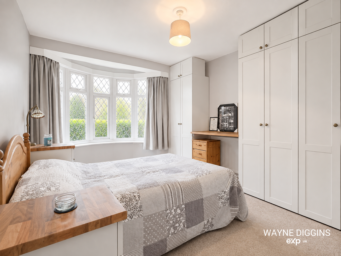 Flat in Grays 4