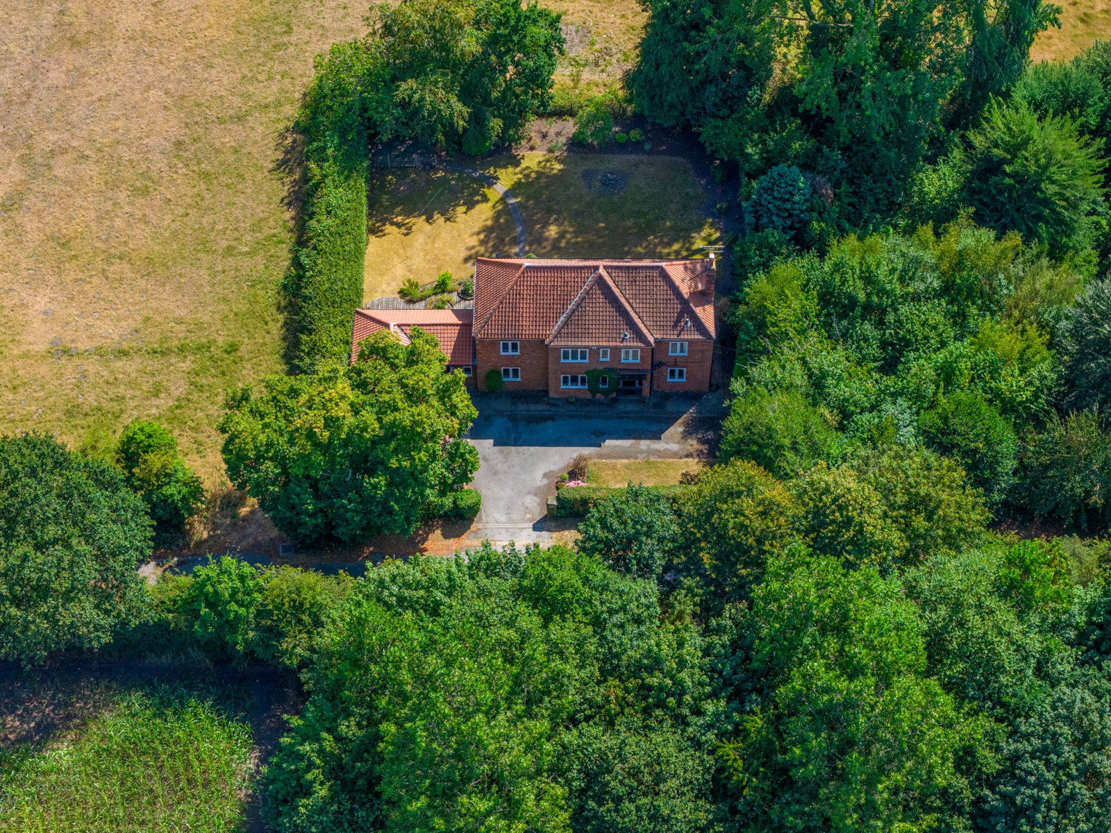 Detached House for sale in York, Whinchat House, Escrick, 2322 m²