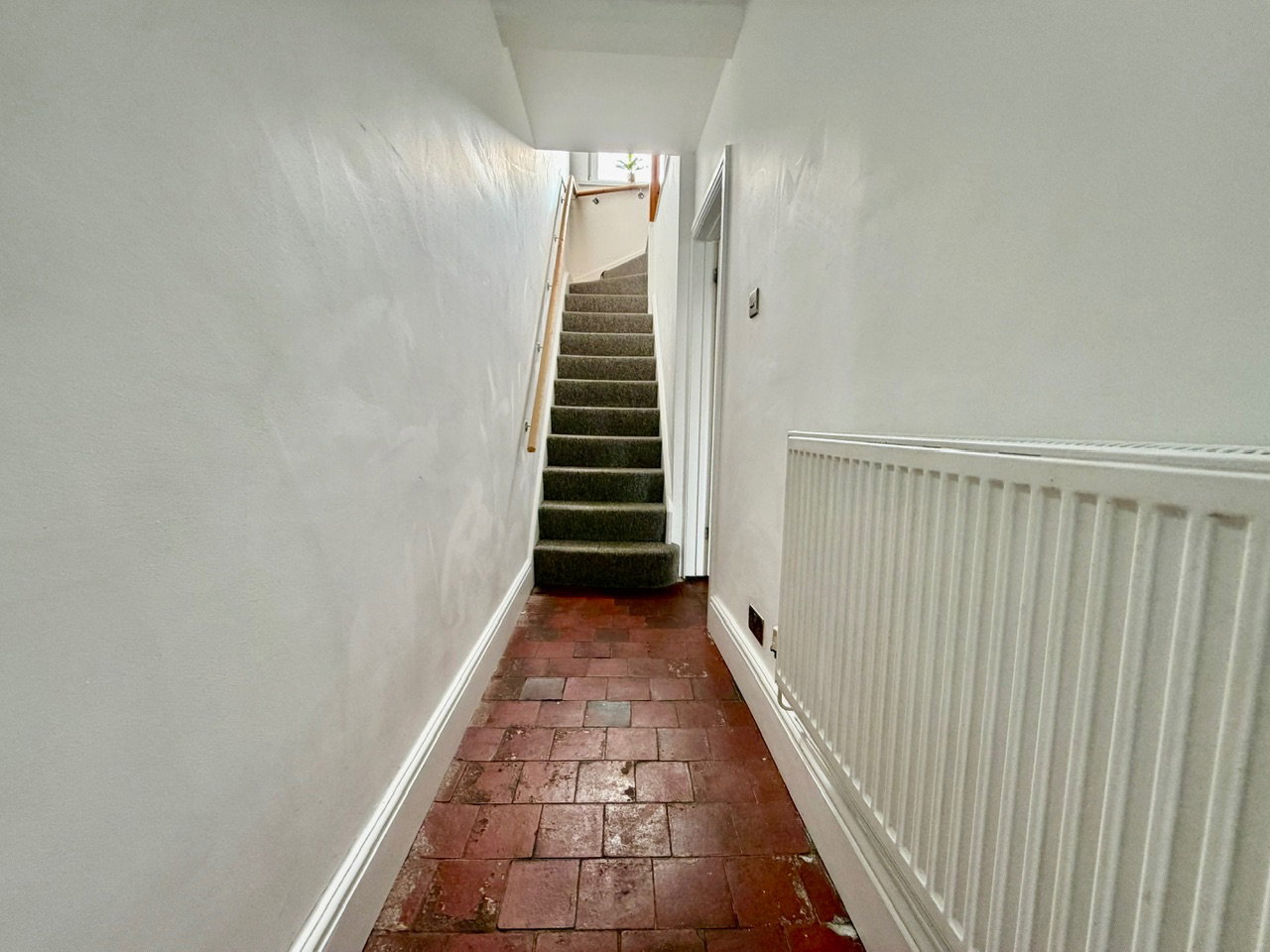 Terraced House for sale in Blackwood, Markham Crescent, Oakdale, NP12, 1044 m²