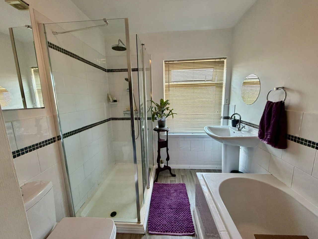 Terraced House in Blackwood 4