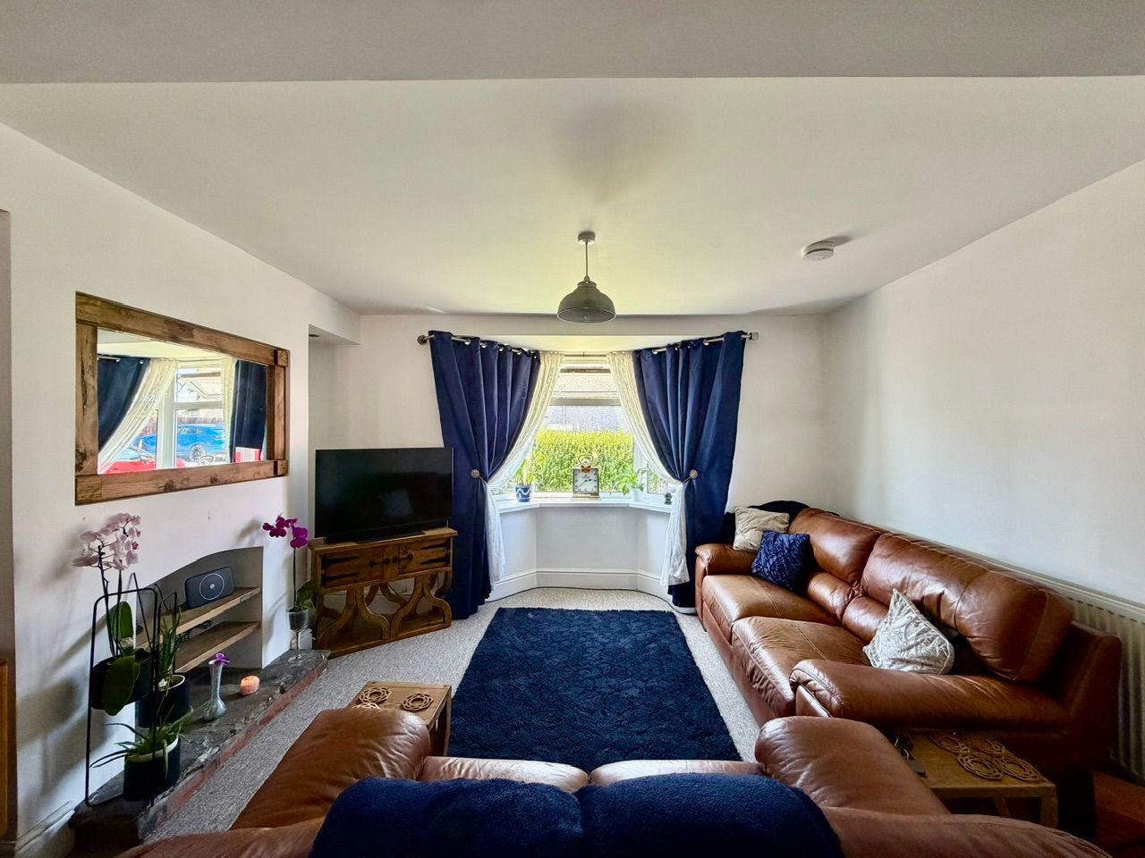Terraced House in Blackwood 3