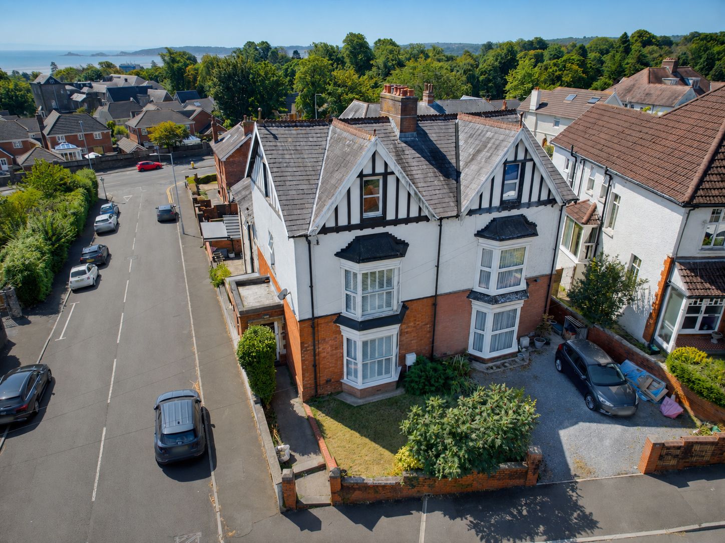 Semi Detached House in Swansea
