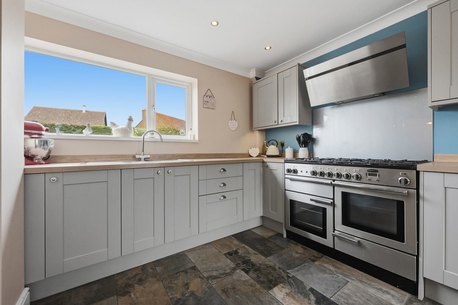 Semi Detached House for sale in Sittingbourne, The Street, Lower Halstow, Sittingbourne, ME9 7DP