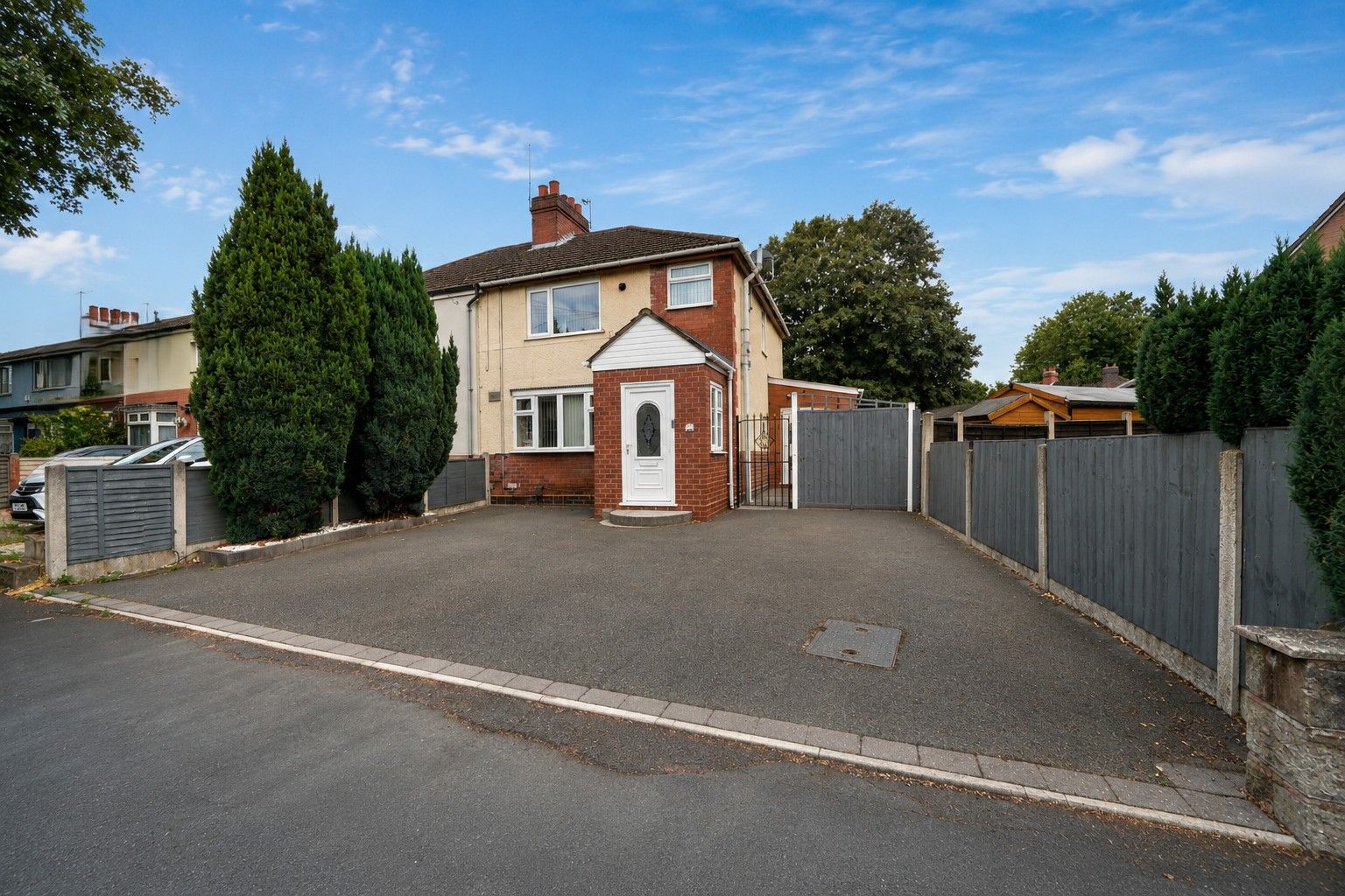 Semi Detached House in Wednesbury