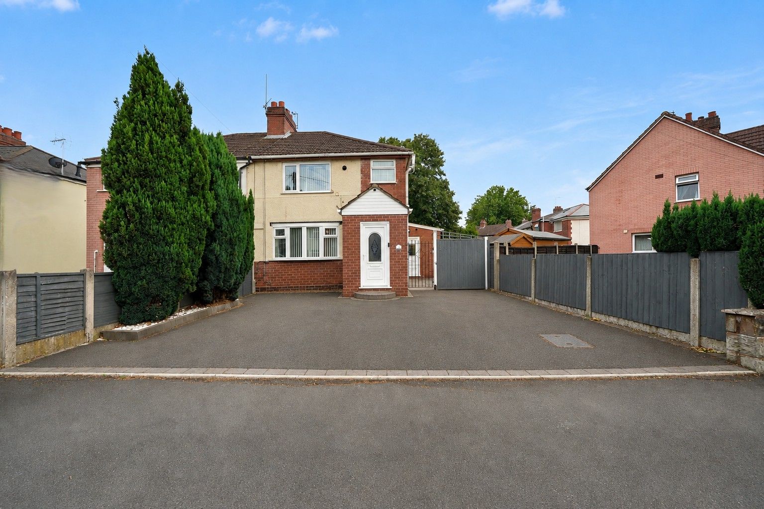 Semi Detached House for sale in Wednesbury, Yardley Street, Wednesbury, WS10 8HR