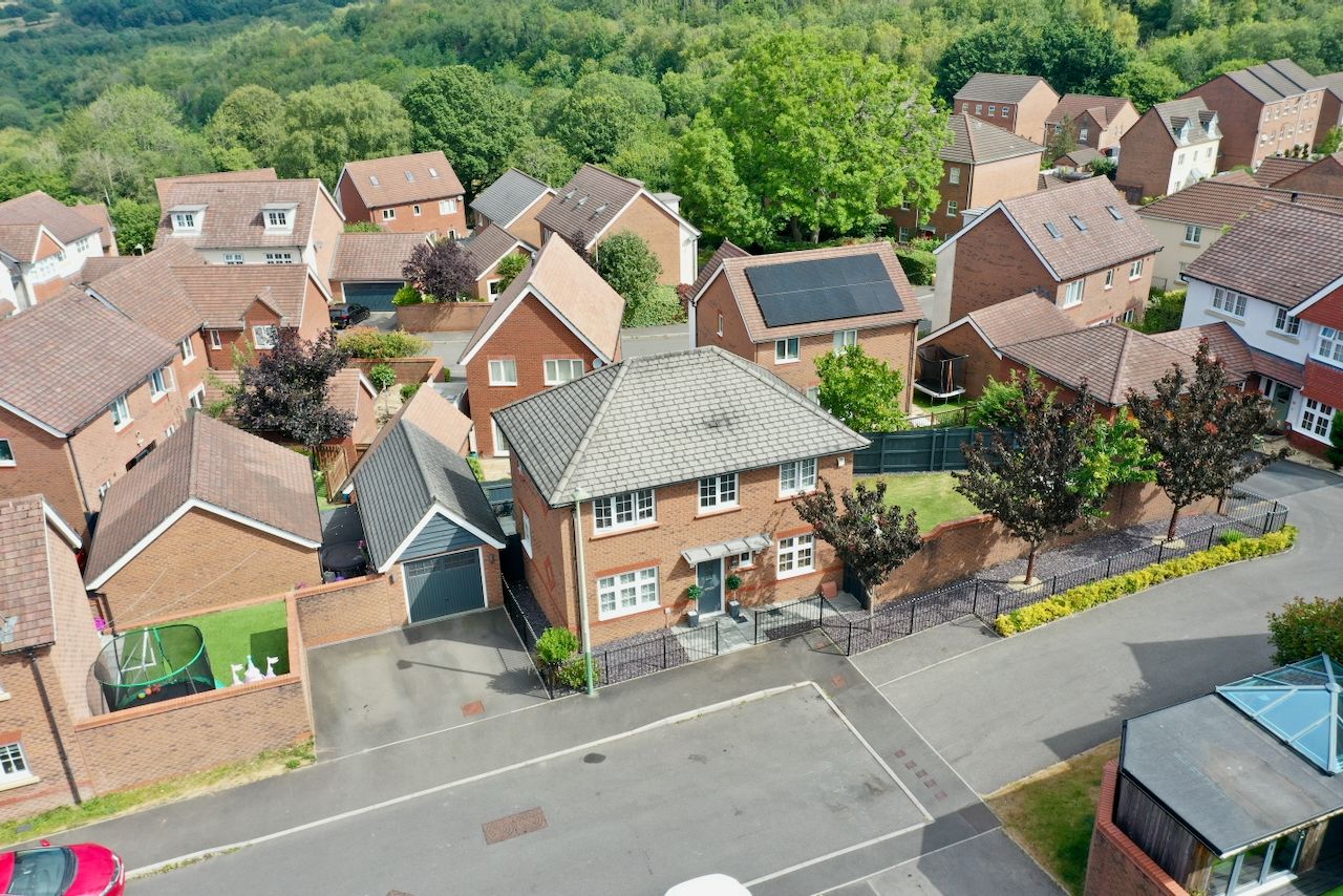Detached House for sale in Blackwood, Maes Bengi, Oakdale, NP12