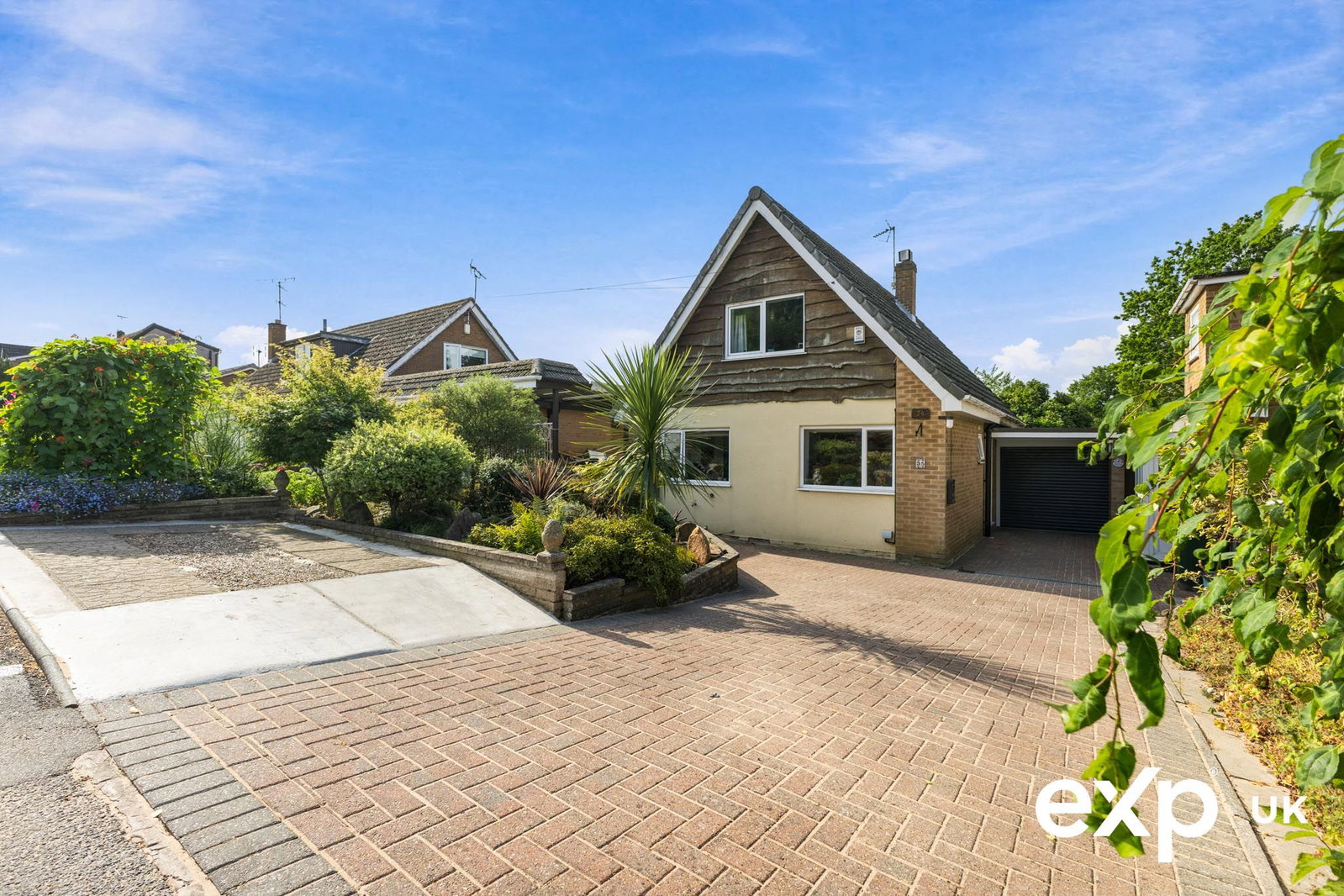 Detached House in Nottingham