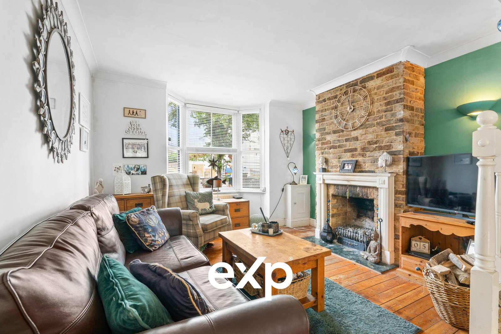 Semi Detached House in Feltham