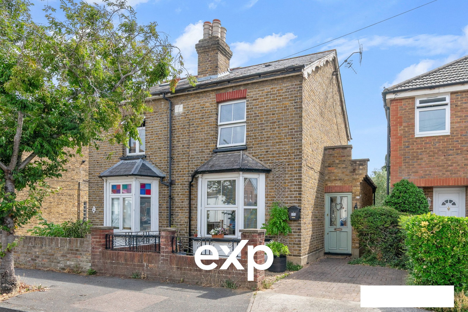 Semi Detached House in Feltham