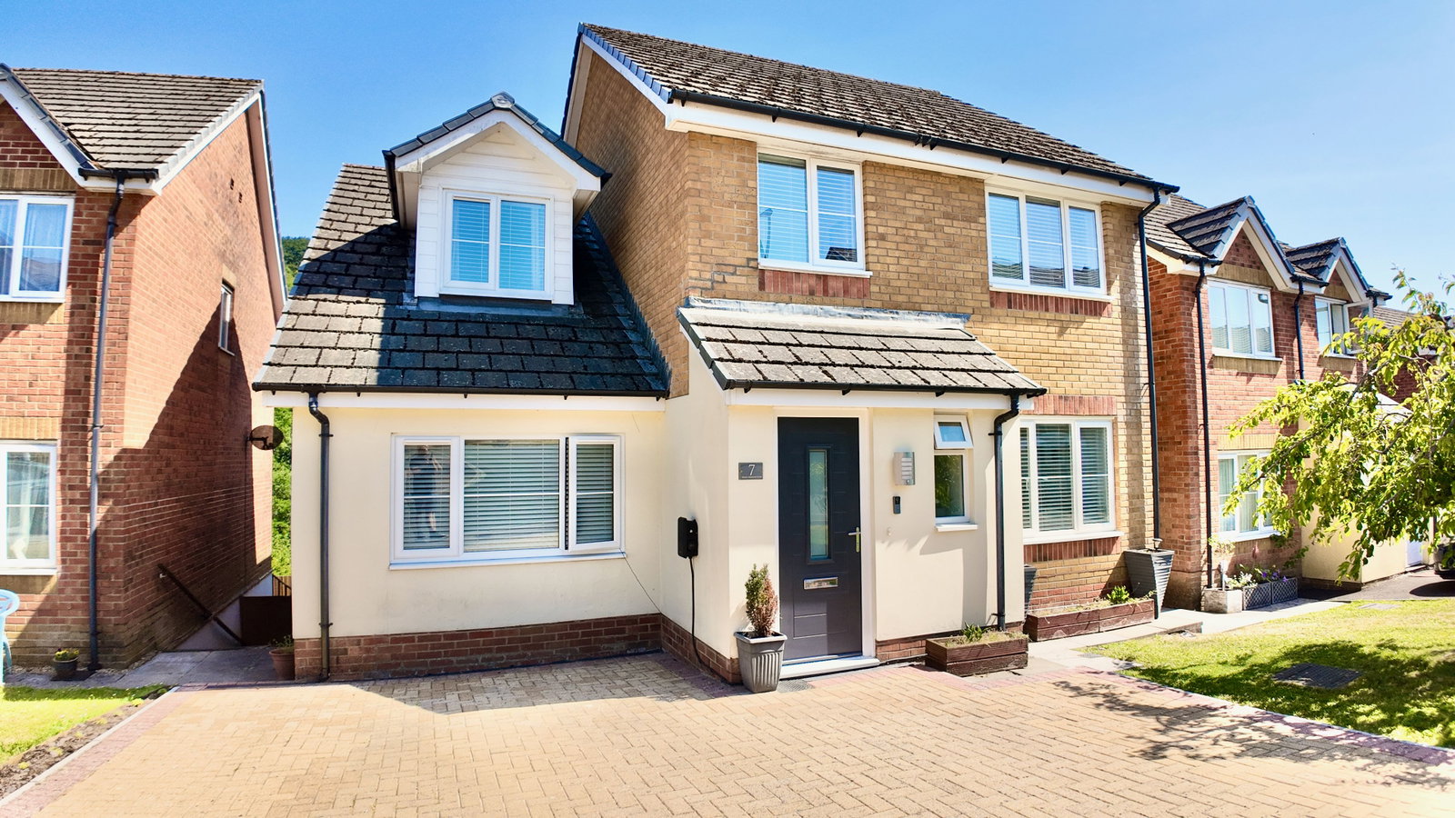 Detached House in Newport