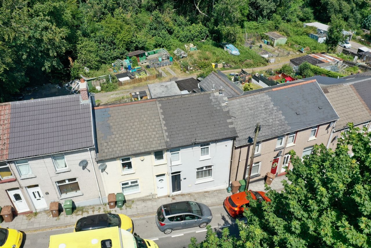 Terraced House for sale in Newport, Ty Brachty Terrace, Crumlin, NP11, 1130 m²