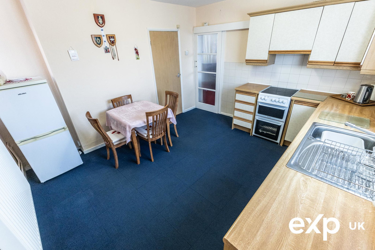Semi Detached House for sale in Newark, Hazel Road, New Ollerton, NG22 9TF
