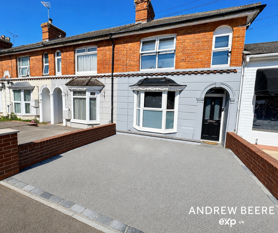 Terraced House in Ashford