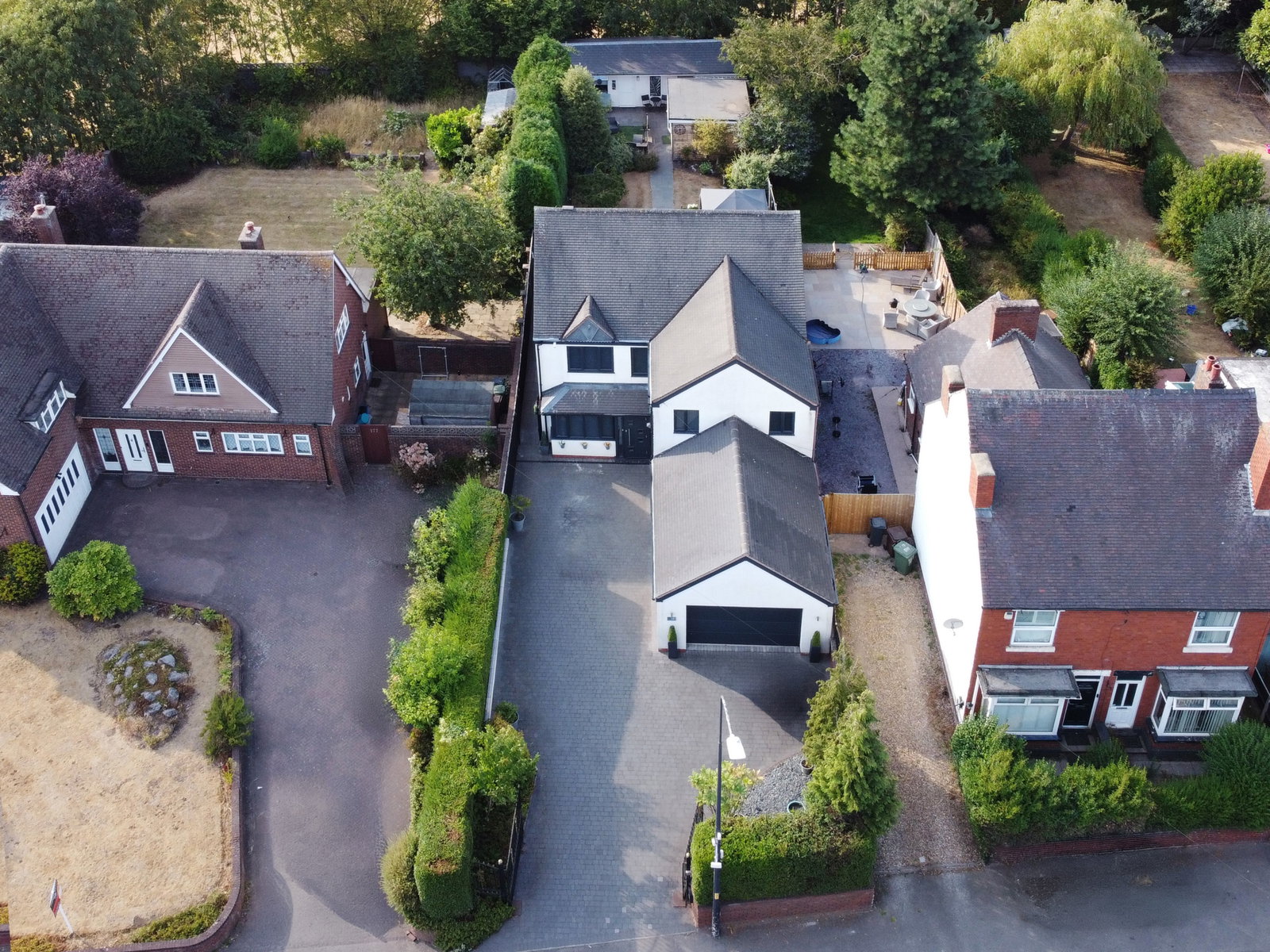 Detached House in Walsall 4