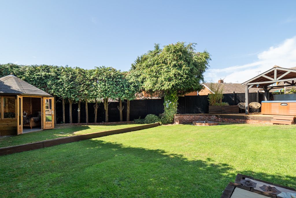 Detached House for sale in Nottingham, Nottingham Road, Selston, Nottingham, NG16 6BX