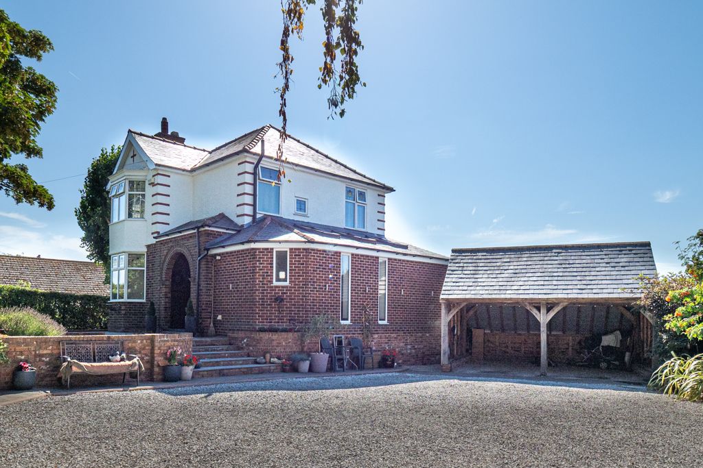 Detached House for sale in Nottingham, Nottingham Road, Selston, Nottingham, NG16 6BX