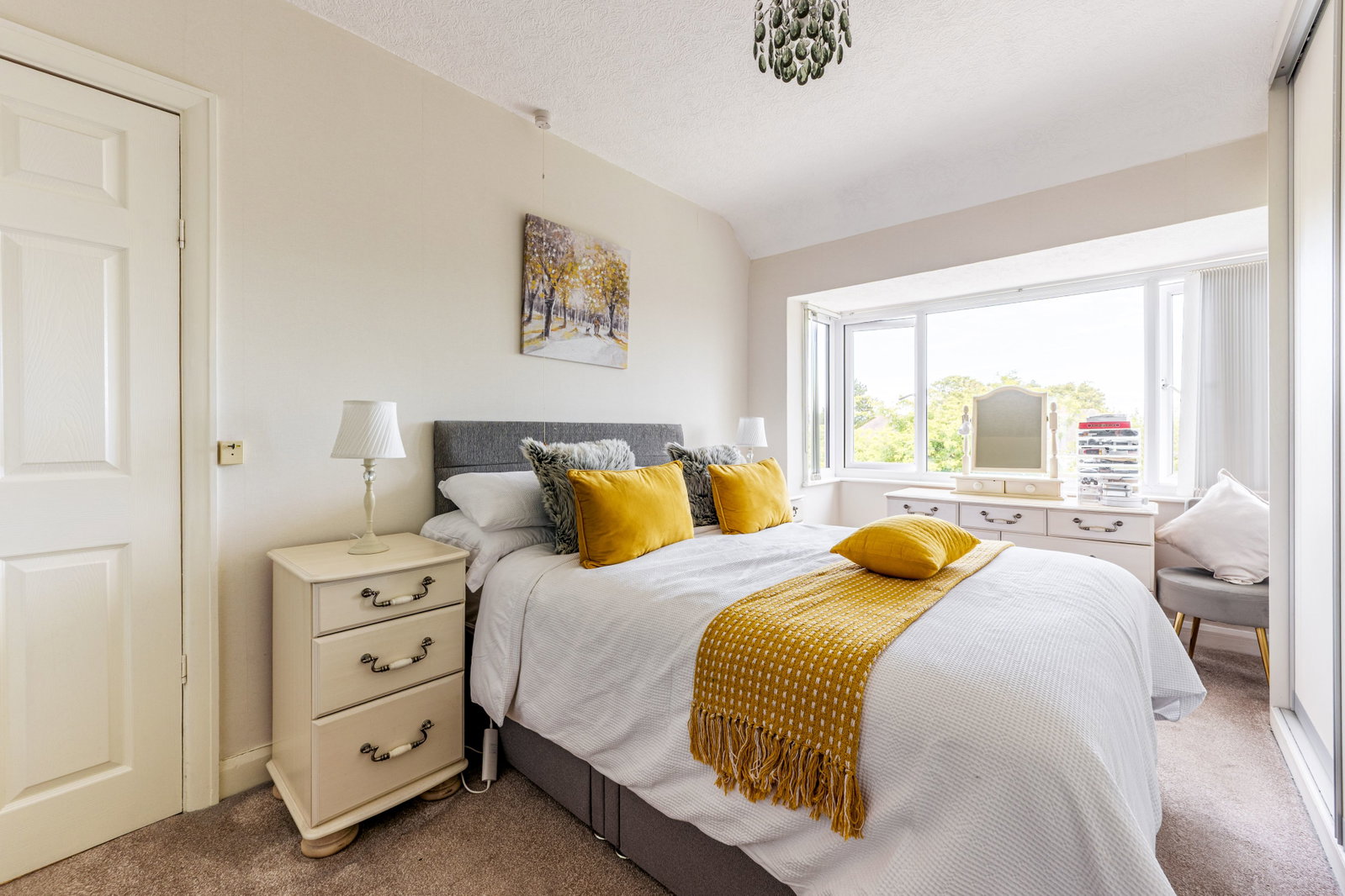 Semi Detached House for sale in Birmingham, Sunnymead Road, Birmingham, B26 1LS, 1216 m²