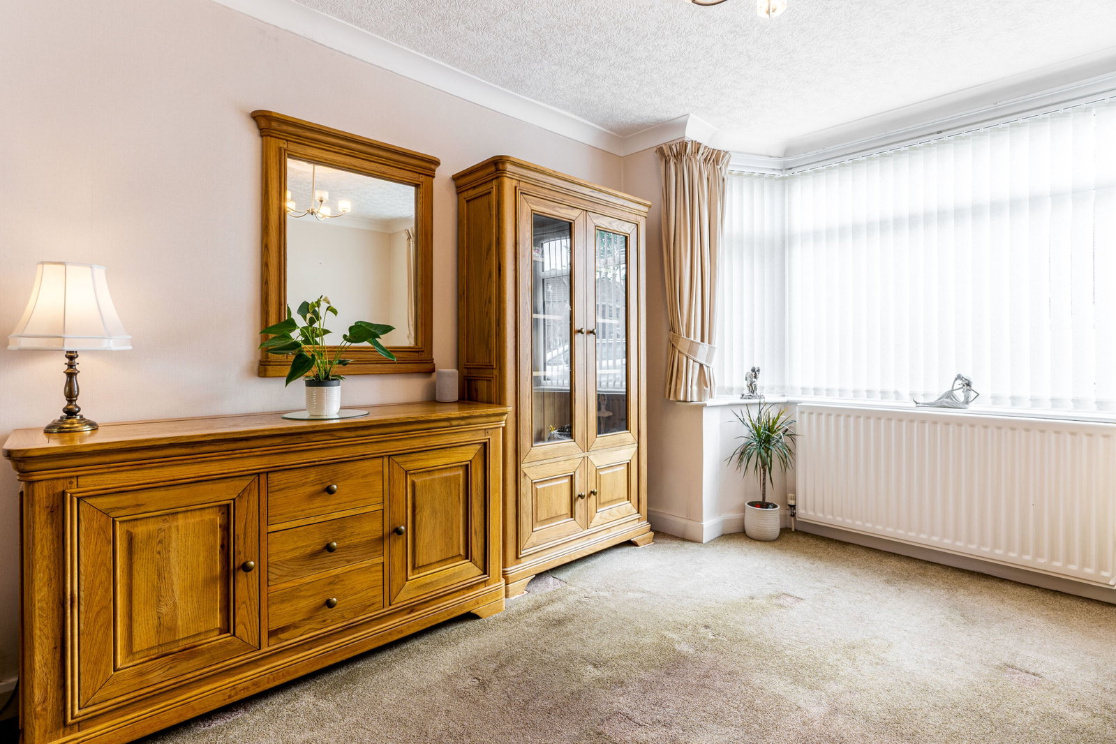 Semi Detached House for sale in Birmingham, Sunnymead Road, Birmingham, B26 1LS, 1216 m²