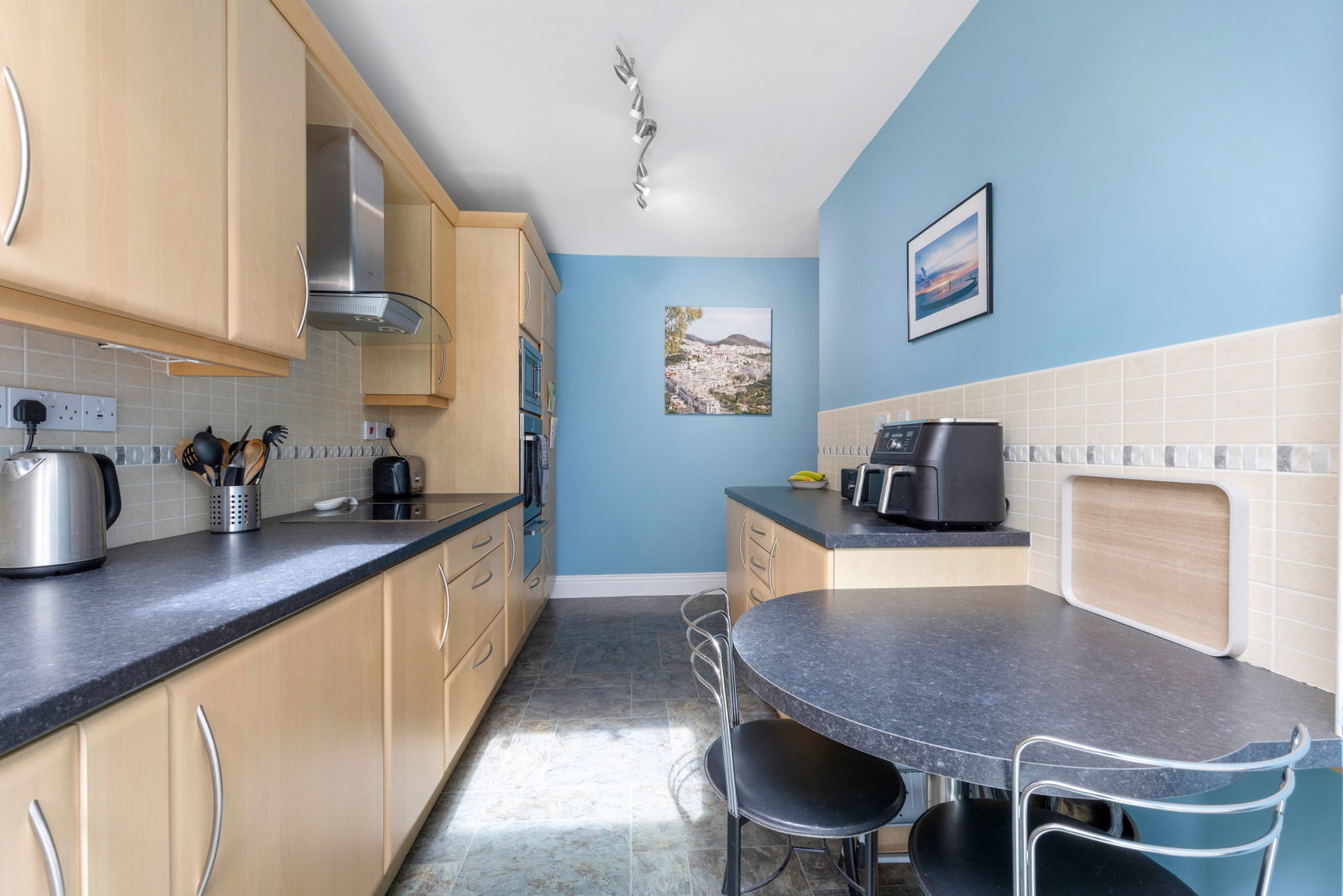Semi Detached House for sale in Morpeth, Churchburn Drive, Loansdean, Morpeth, NE61 2BZ, 1647 m²