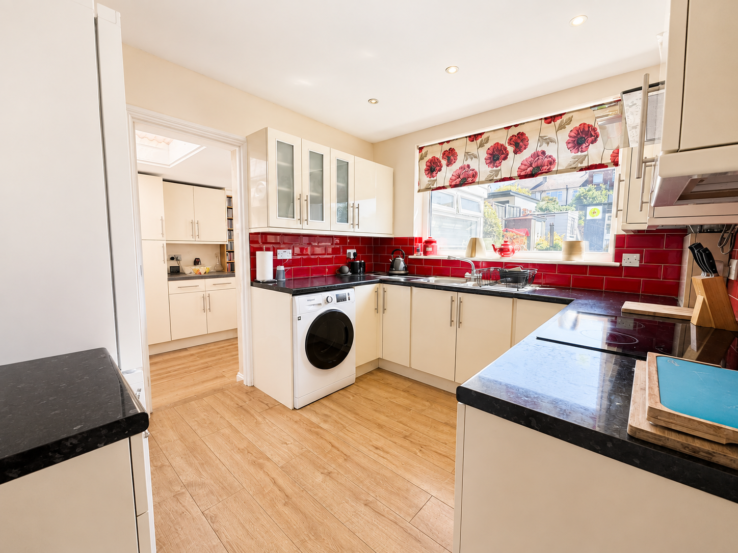 Semi Detached Bungalow in Welling 5