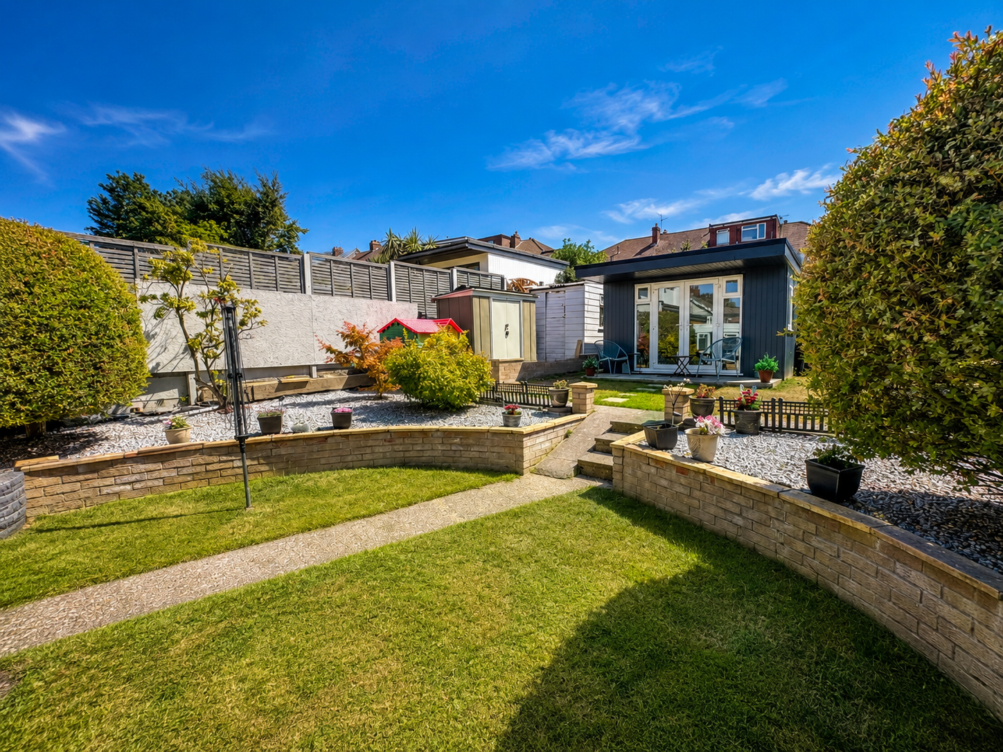 Semi Detached Bungalow in Welling 3