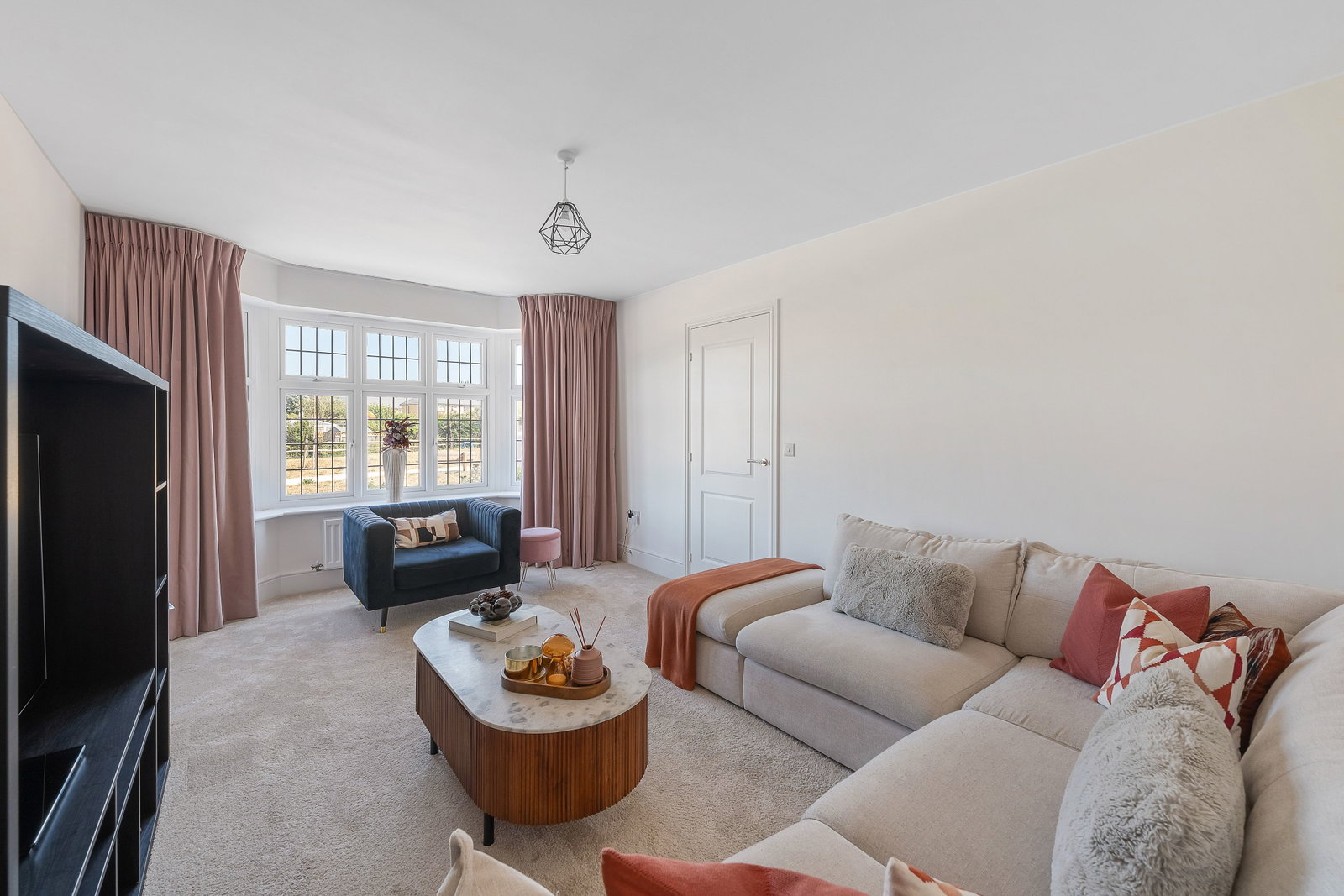 Detached House for sale in Cliffe Woods, Cliffe Woods, ME3, 1406 m²