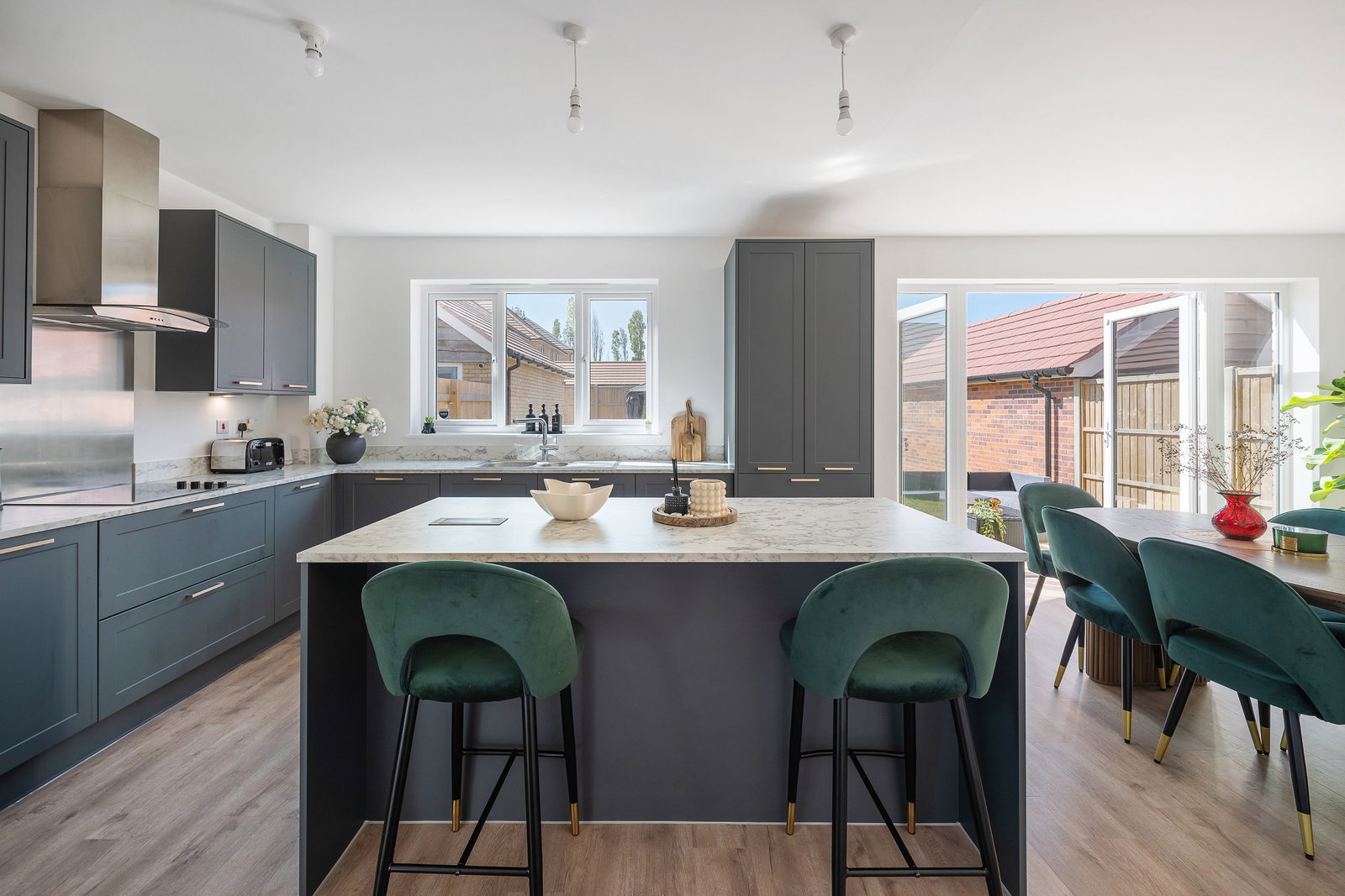 Detached House in Cliffe Woods 3