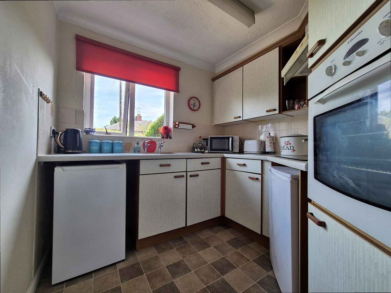 Flat for sale in Birmingham, Ashill Road, Rednal, Birmingham, B45