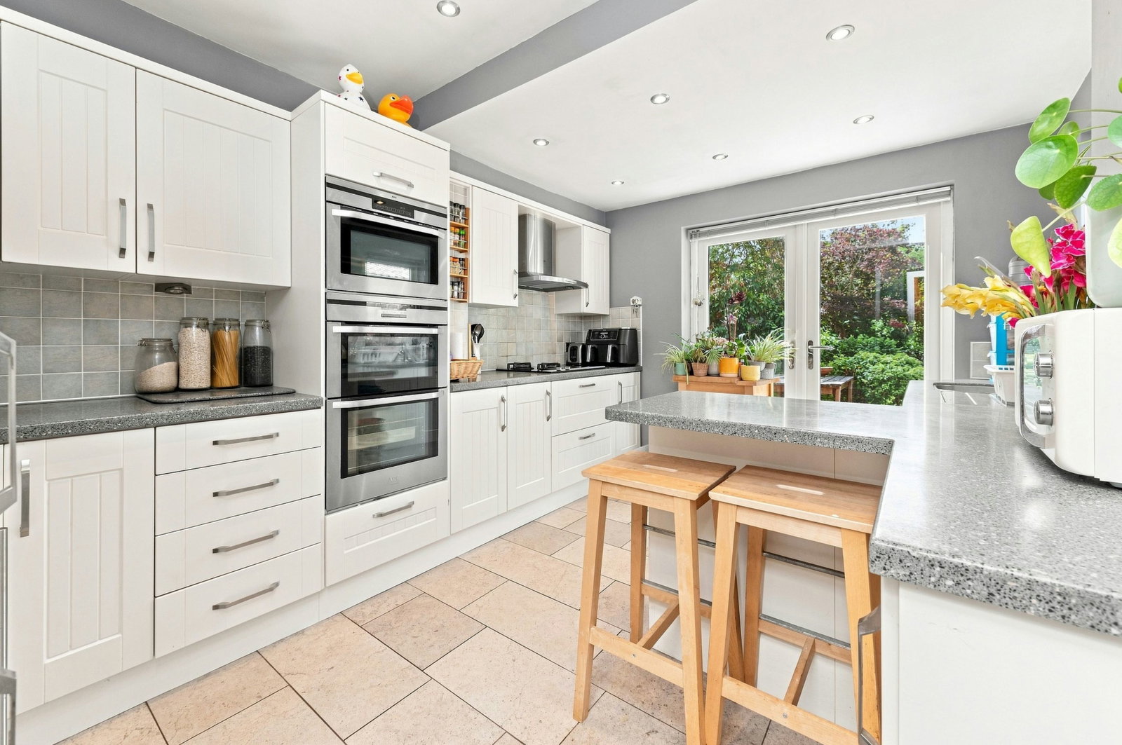 Semi Detached House for sale in Normanton, High Green Road, Normanton, WF6 2LG, 1858 m²