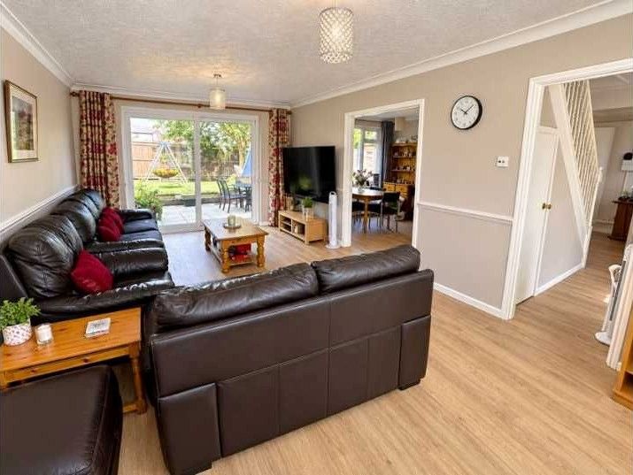 Detached House for sale in Buckingham, Keach Close, Winslow