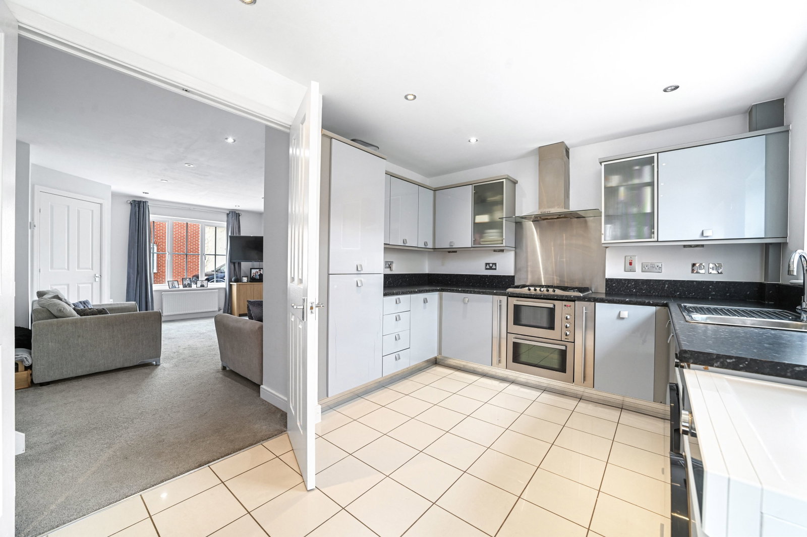 Detached House for sale in Colchester, James Parnell Drive, Colchester, CO2 8WR
