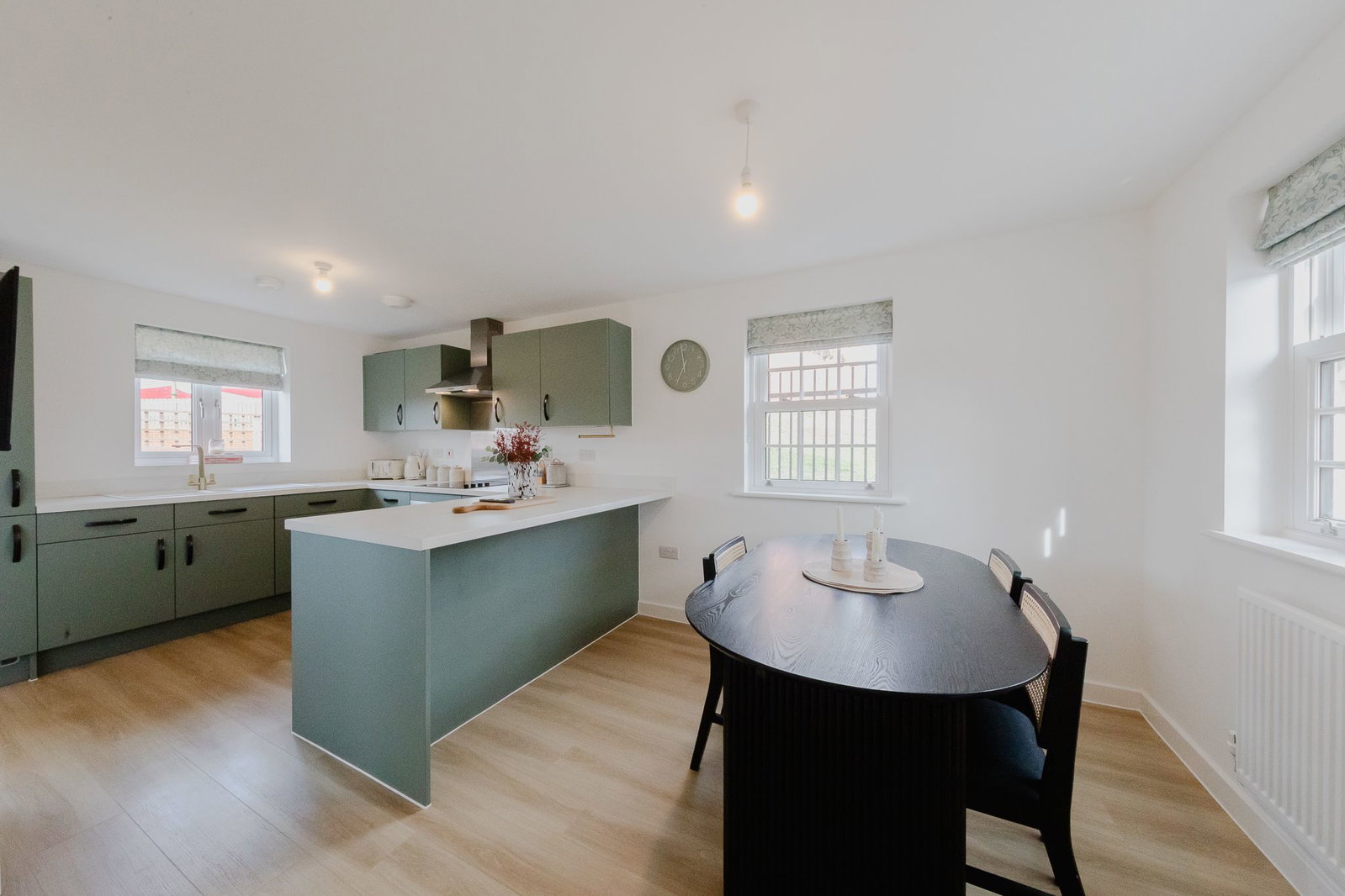 Semi Detached House for sale in Towcester, Yeoman Road, Towcester, NN12, 998 m²