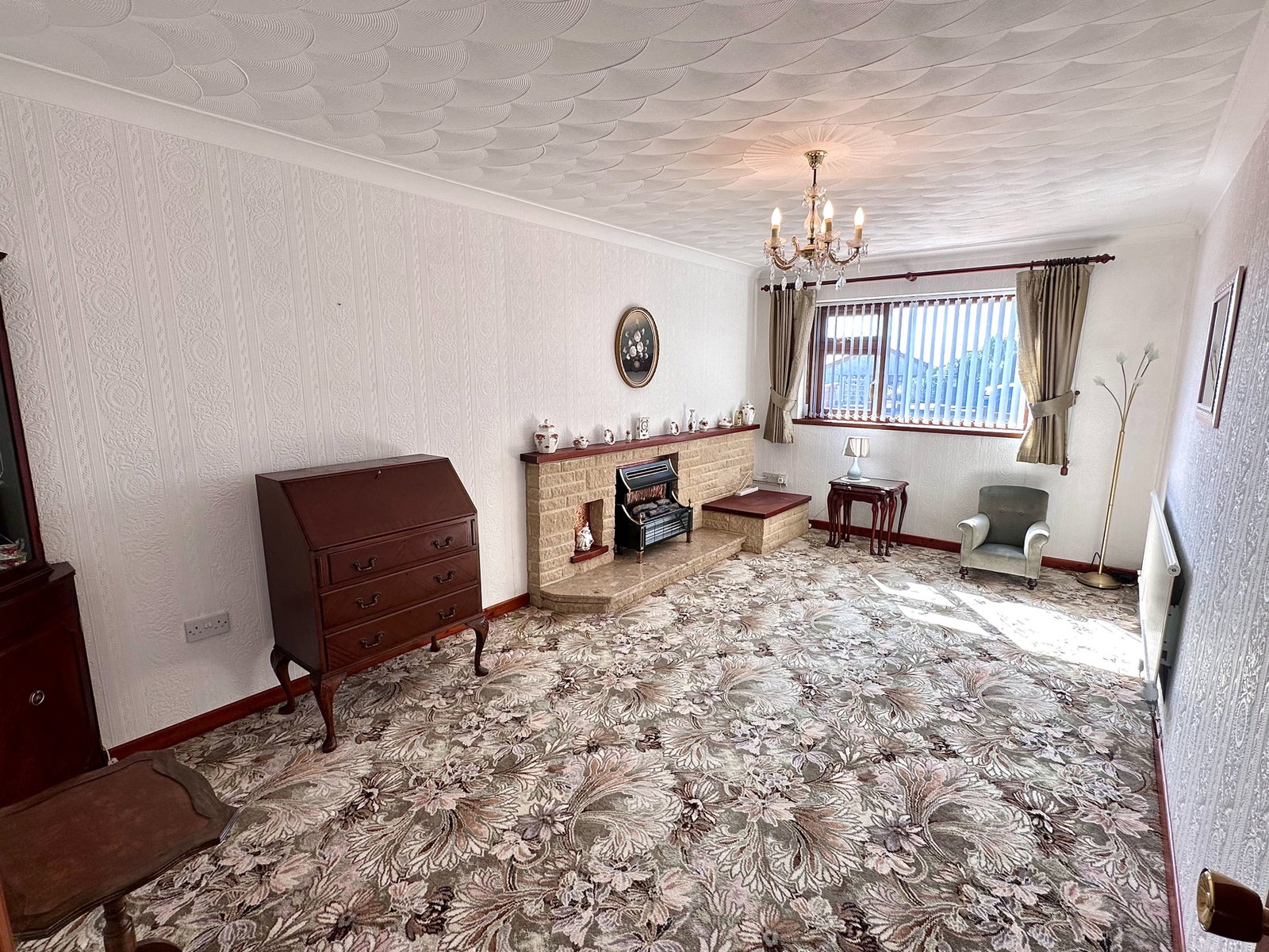 Bungalow in Swansea 5