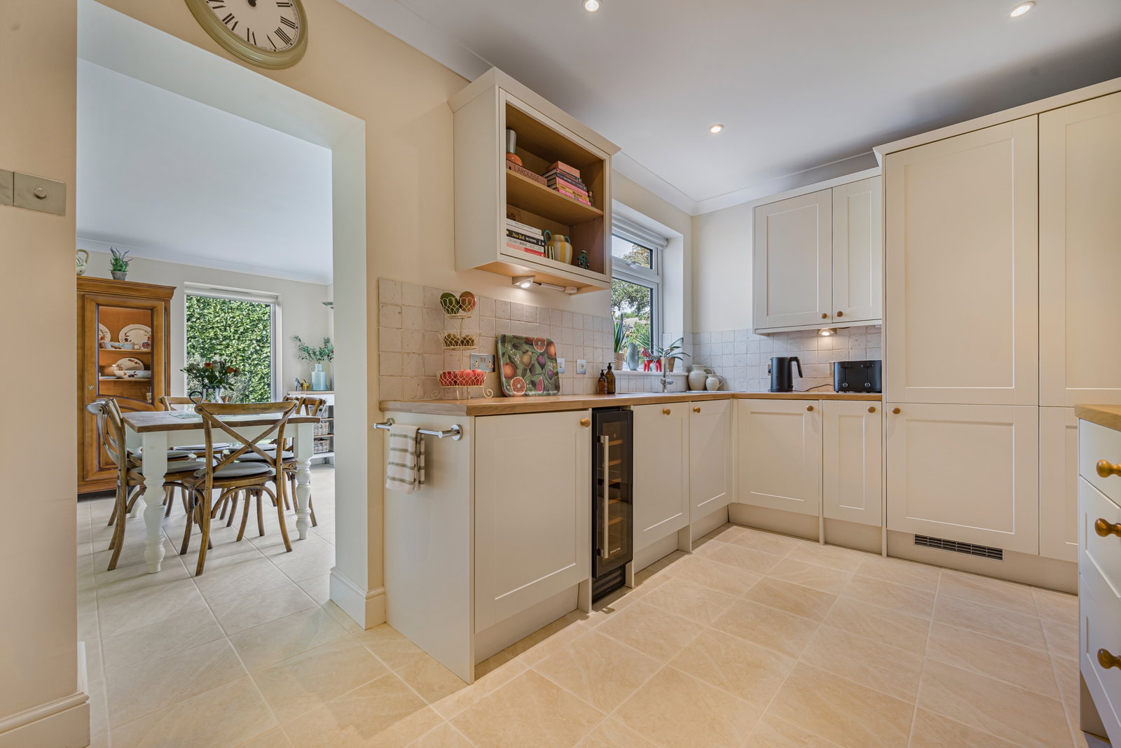 Detached House for sale in Bromley, Rutland Gate, Bromley, BR2, 1850 m²