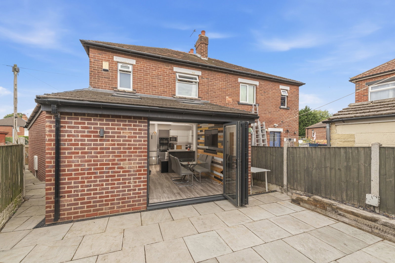 Semi Detached House for sale in Leeds, Whitebridge Avenue, Leeds, LS9 0EJ, 1114 m²