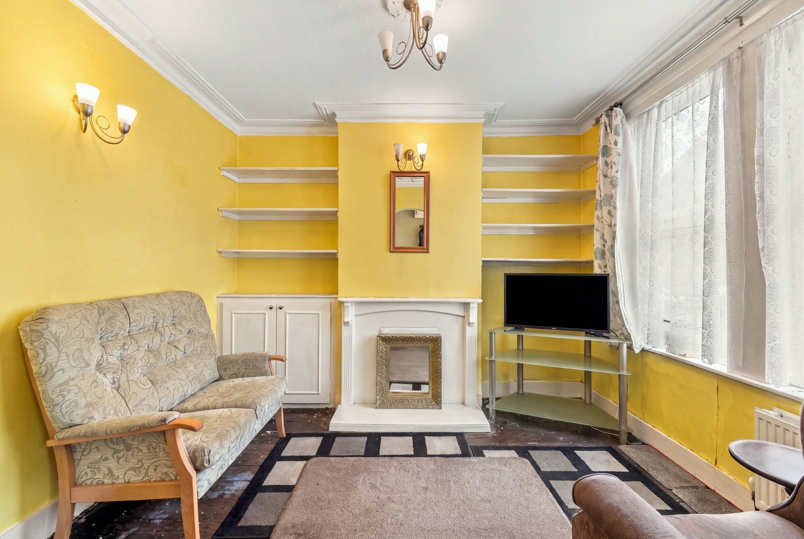 Terraced House for sale in Twickenham, Camac Road, Twickenham