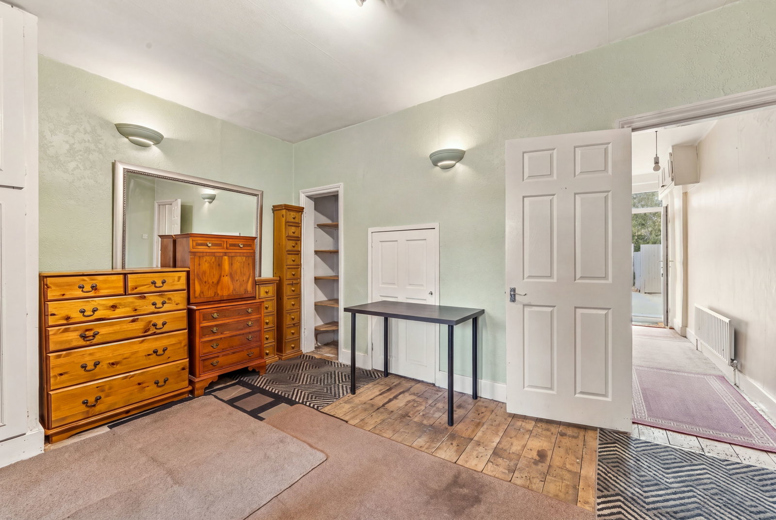 Terraced House for sale in Twickenham, Camac Road, Twickenham