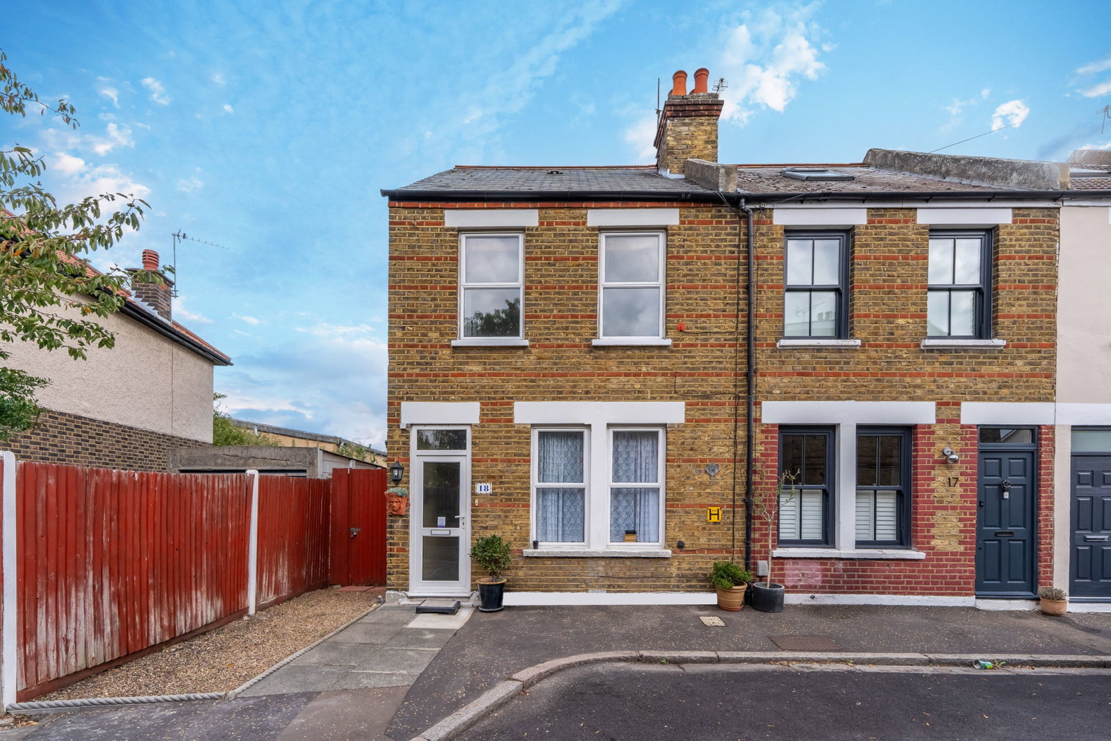 Terraced House for sale in Twickenham, Camac Road, Twickenham