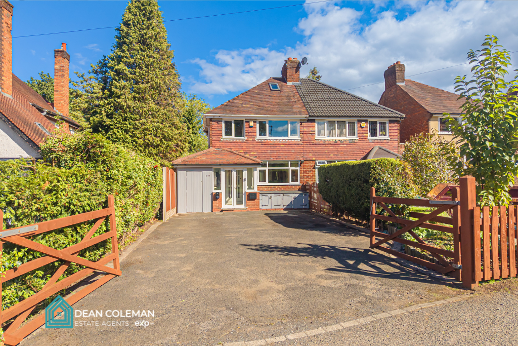 Semi Detached House for sale in Birmingham, West Heath Road, Northfield, B31 3HD, 1373 m²