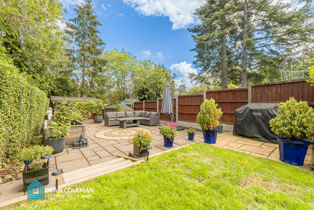 Semi Detached House for sale in Birmingham, West Heath Road, Northfield, B31 3HD, 1373 m²