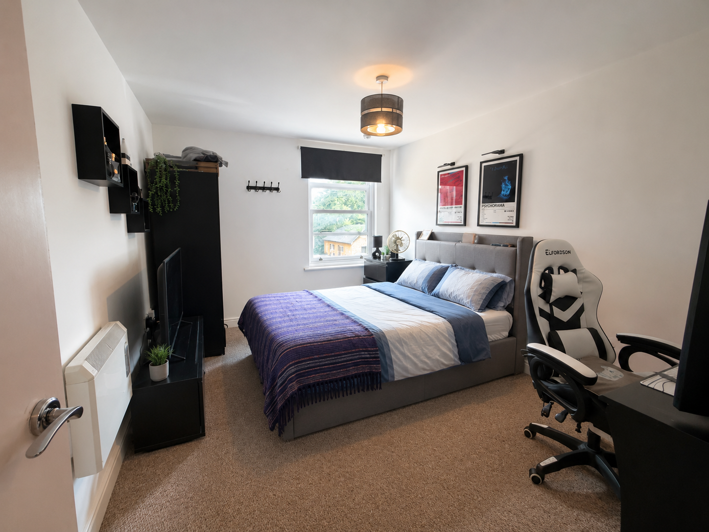 Flat in Canterbury 4