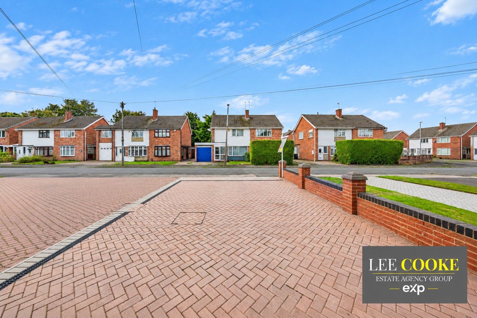 Semi Detached House for sale in Wolverhampton, Firsvale Road, Wednesfield, Wolverhampton, WV11 3LN