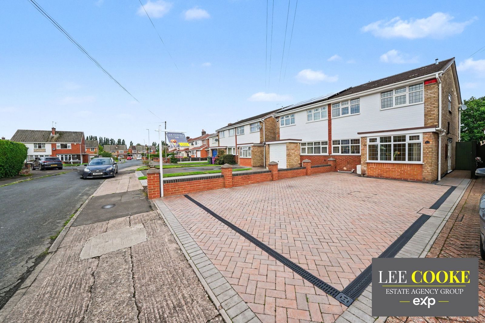 Semi Detached House for sale in Wolverhampton, Firsvale Road, Wednesfield, Wolverhampton, WV11 3LN