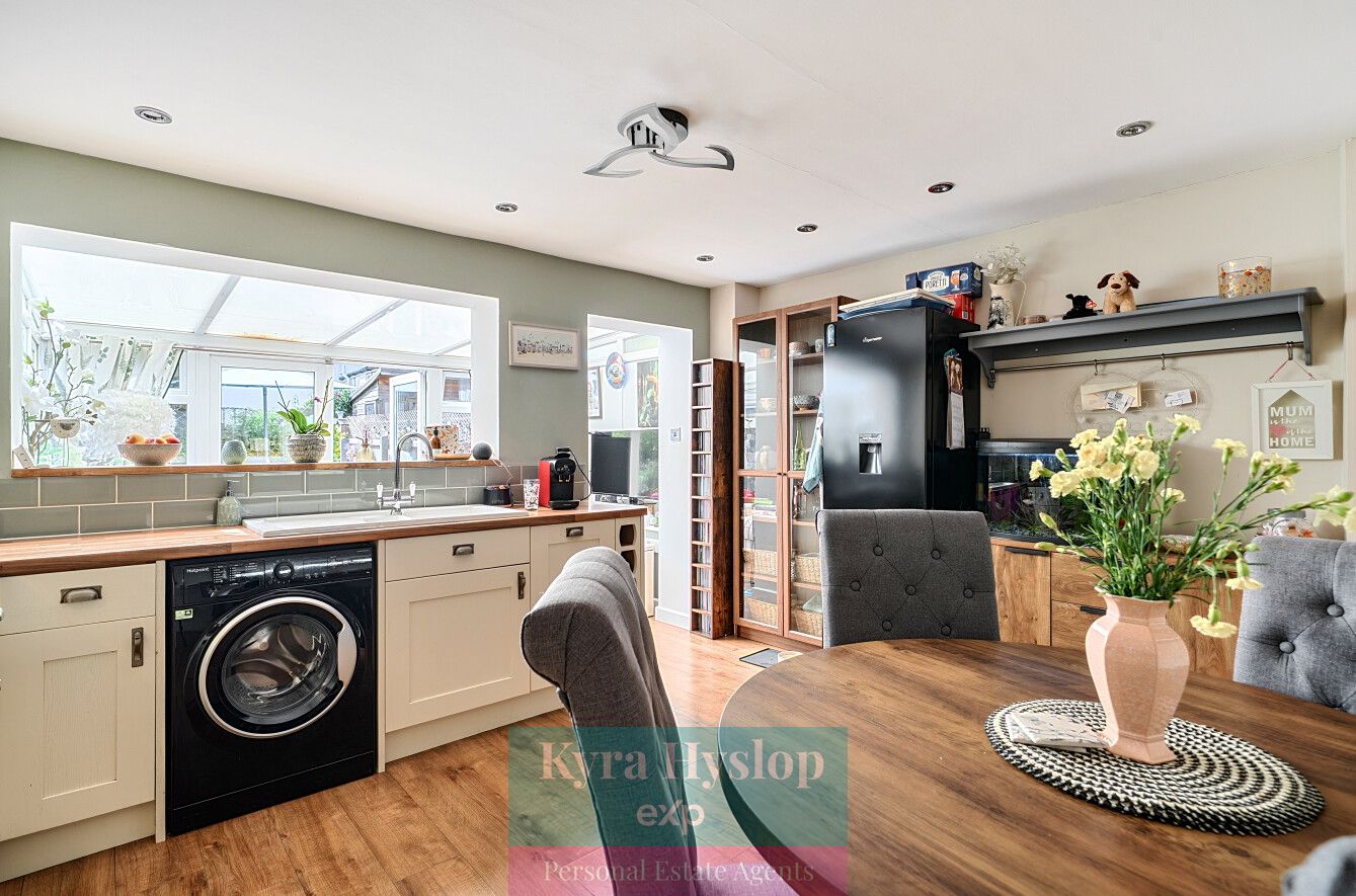 End Of Terrace House for sale in Exeter, Old Coach Road, Broadclyst, Exeter, EX5 3HQ