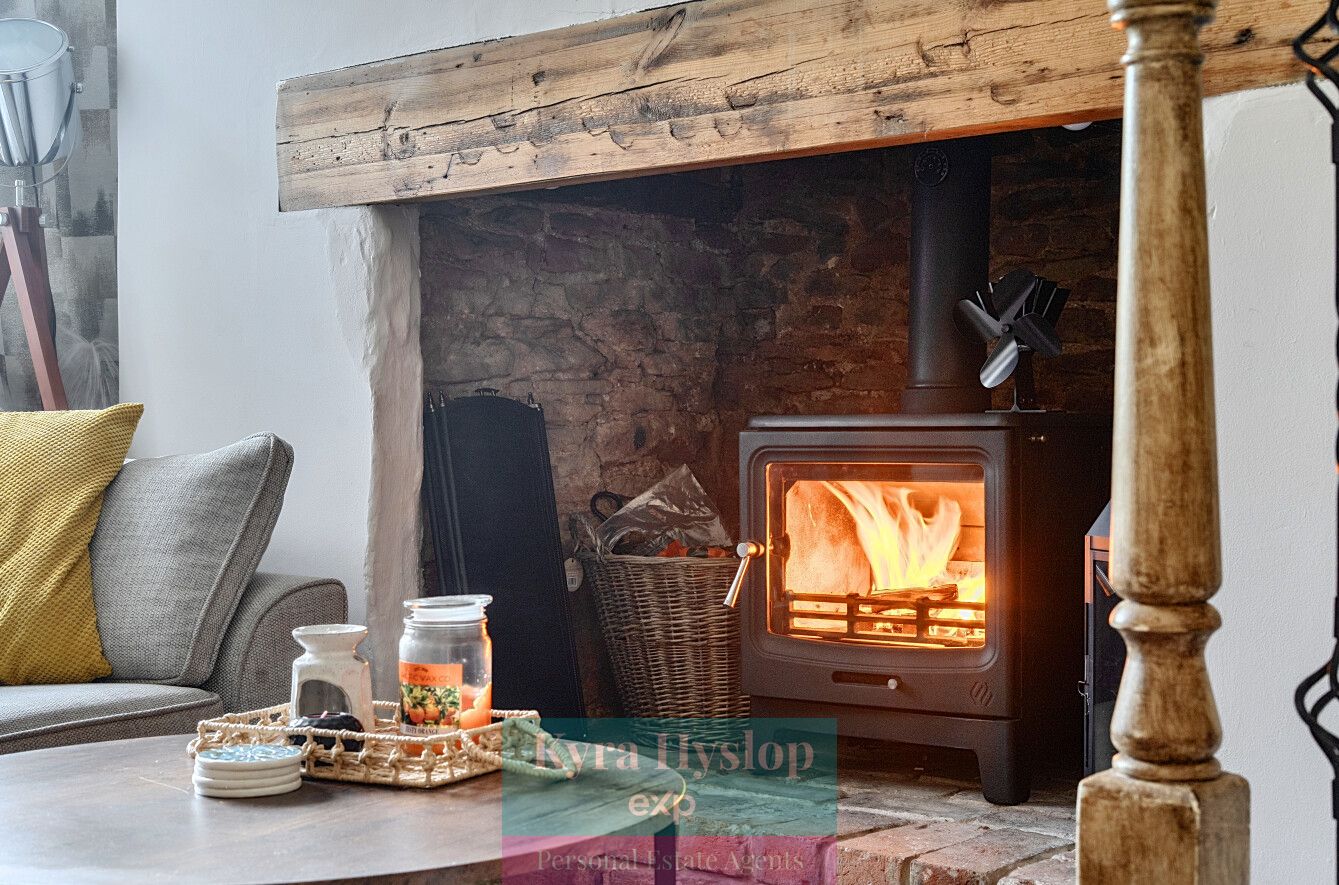 End Of Terrace House for sale in Exeter, Old Coach Road, Broadclyst, Exeter, EX5 3HQ