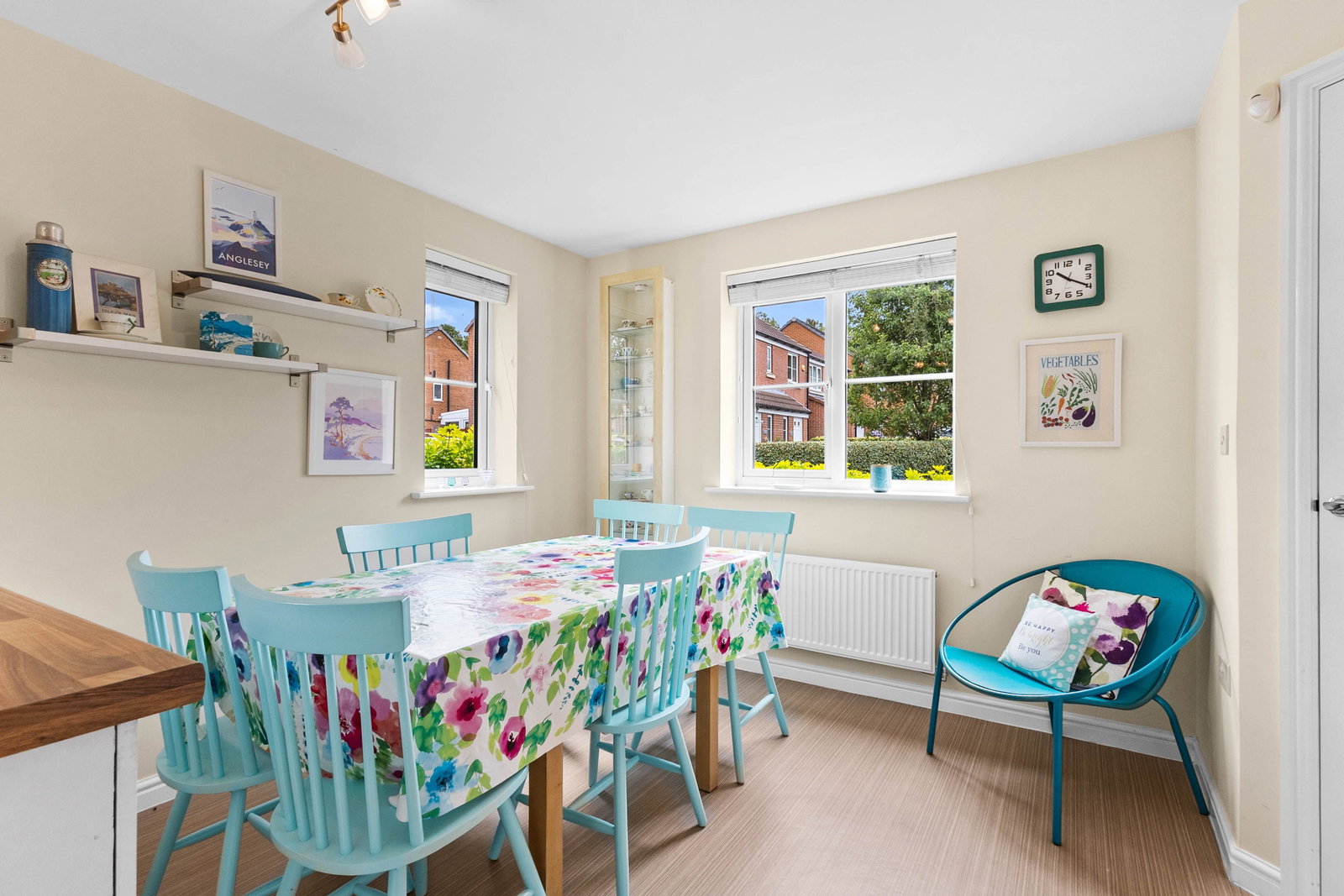Detached House for sale in Wakefield, Lawefield Way, Wakefield, WF2 8FF, 972 m²