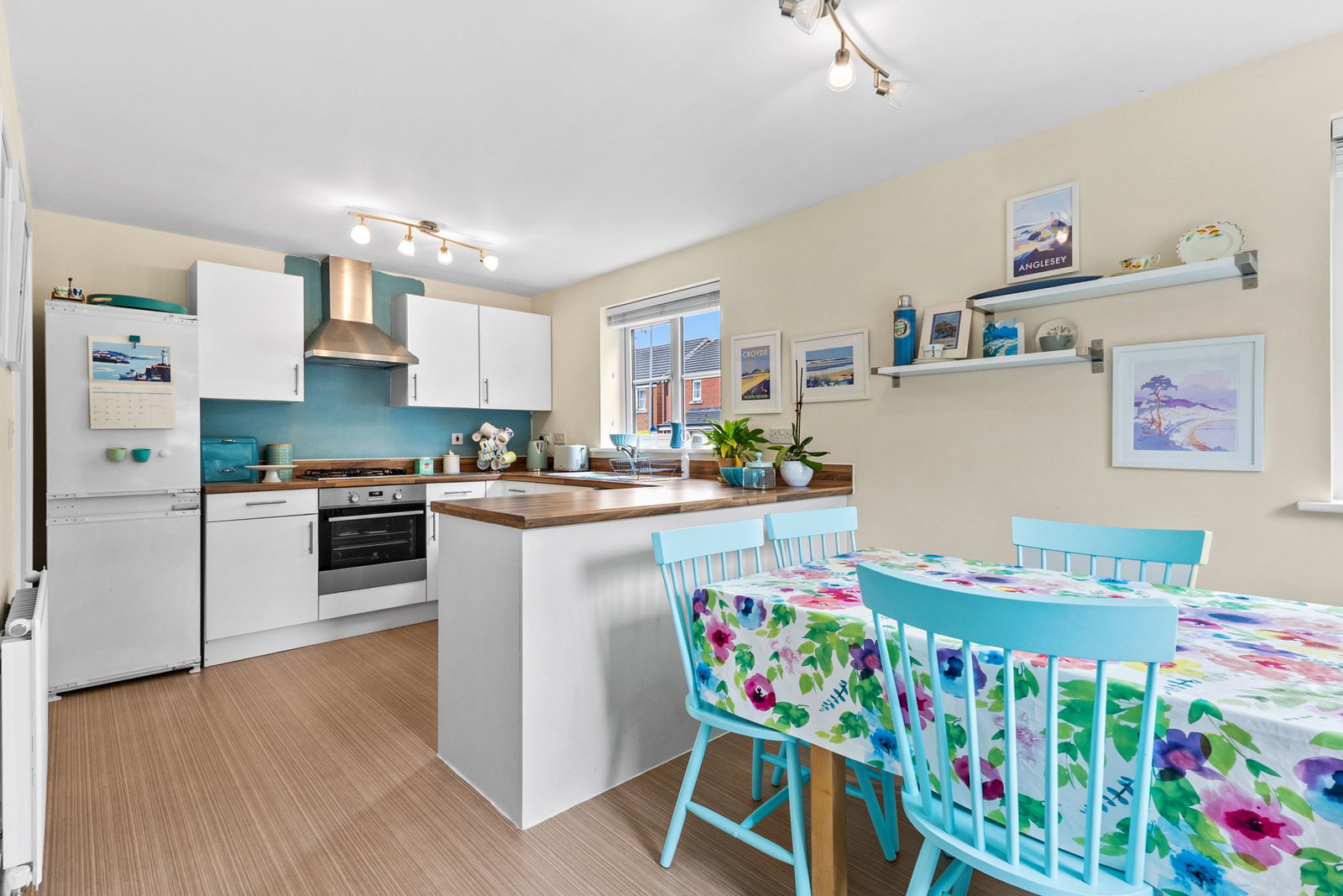 Detached House in Wakefield 4
