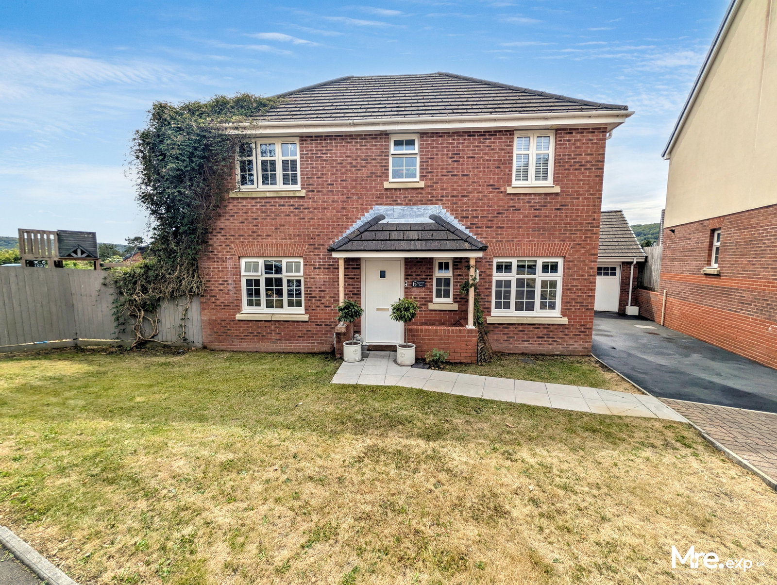 Detached House in Swansea